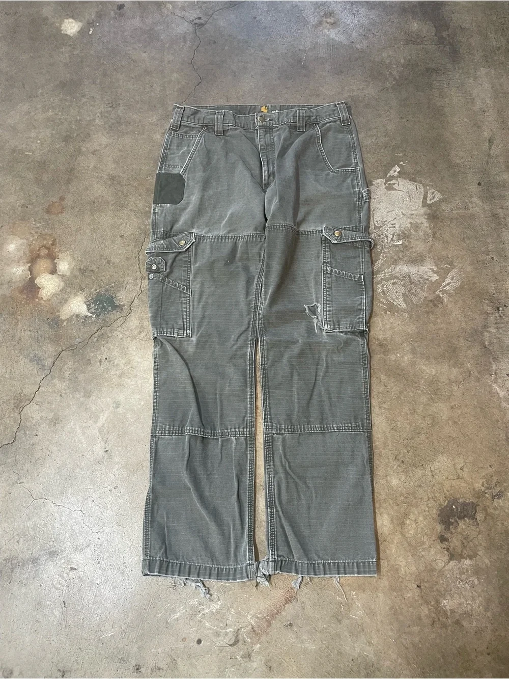 Carhartt B342 MOS Relaxed Fit Distressed Cargo Pants